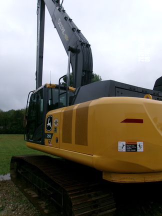 2023 John Deere 250P