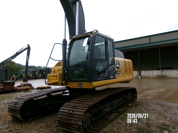 2023 John Deere 250P