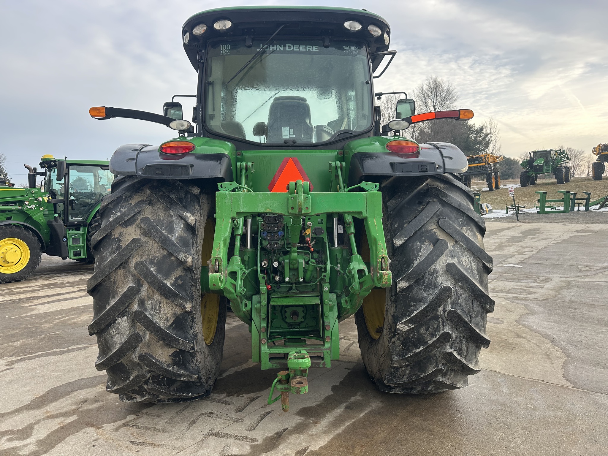 2018 John Deere 8270R Image 7