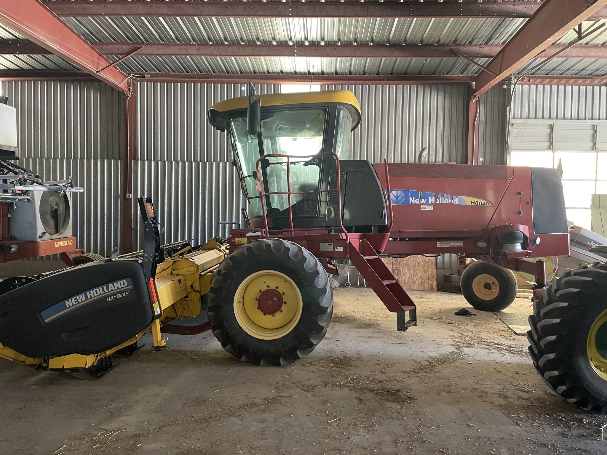 2013 New Holland H8040 Image 1