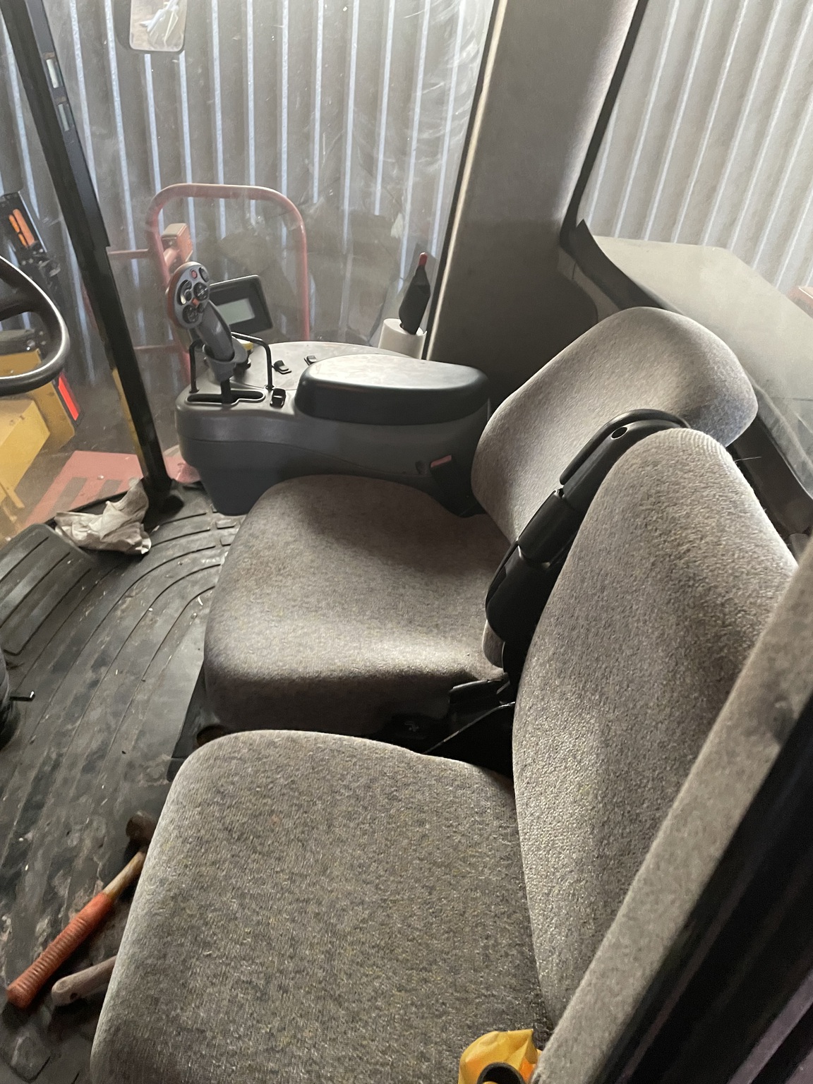 2013 New Holland H8040 Image 17