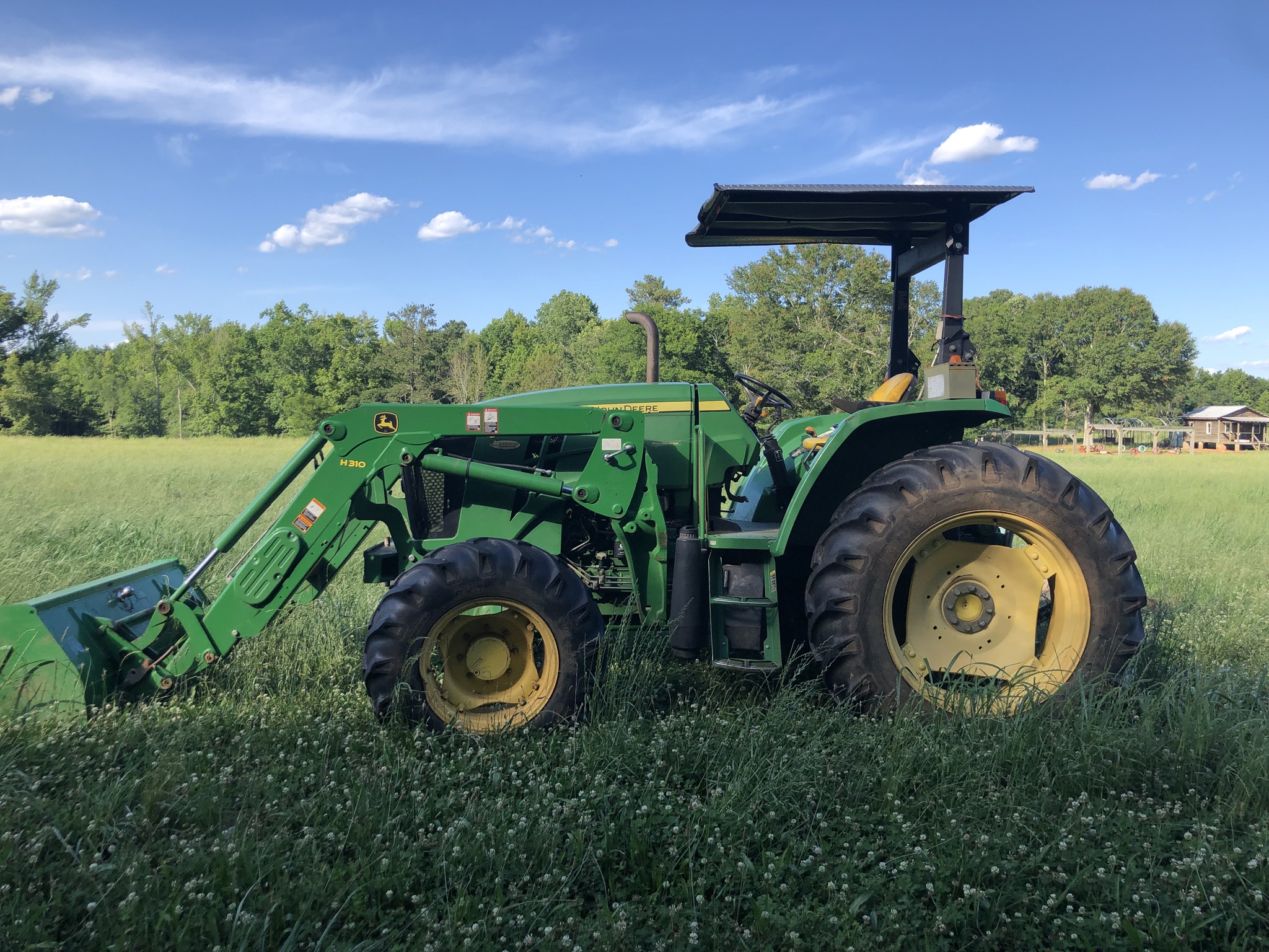 2014 John Deere 6105D Image 1