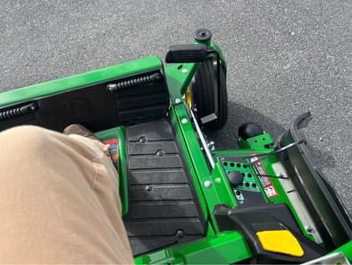 2025 John Deere Z530R Image 10