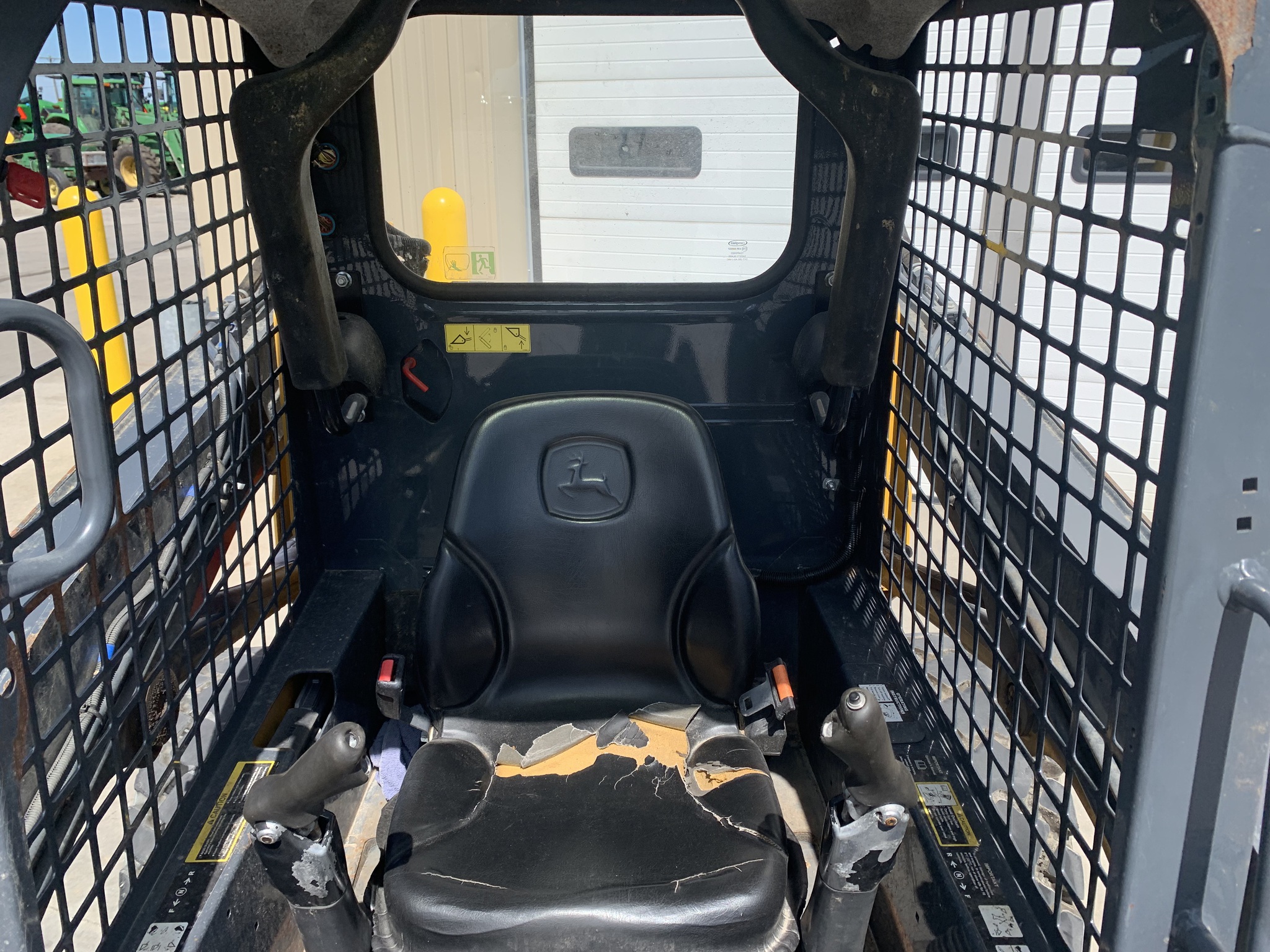 2019 John Deere 312GR Image 9