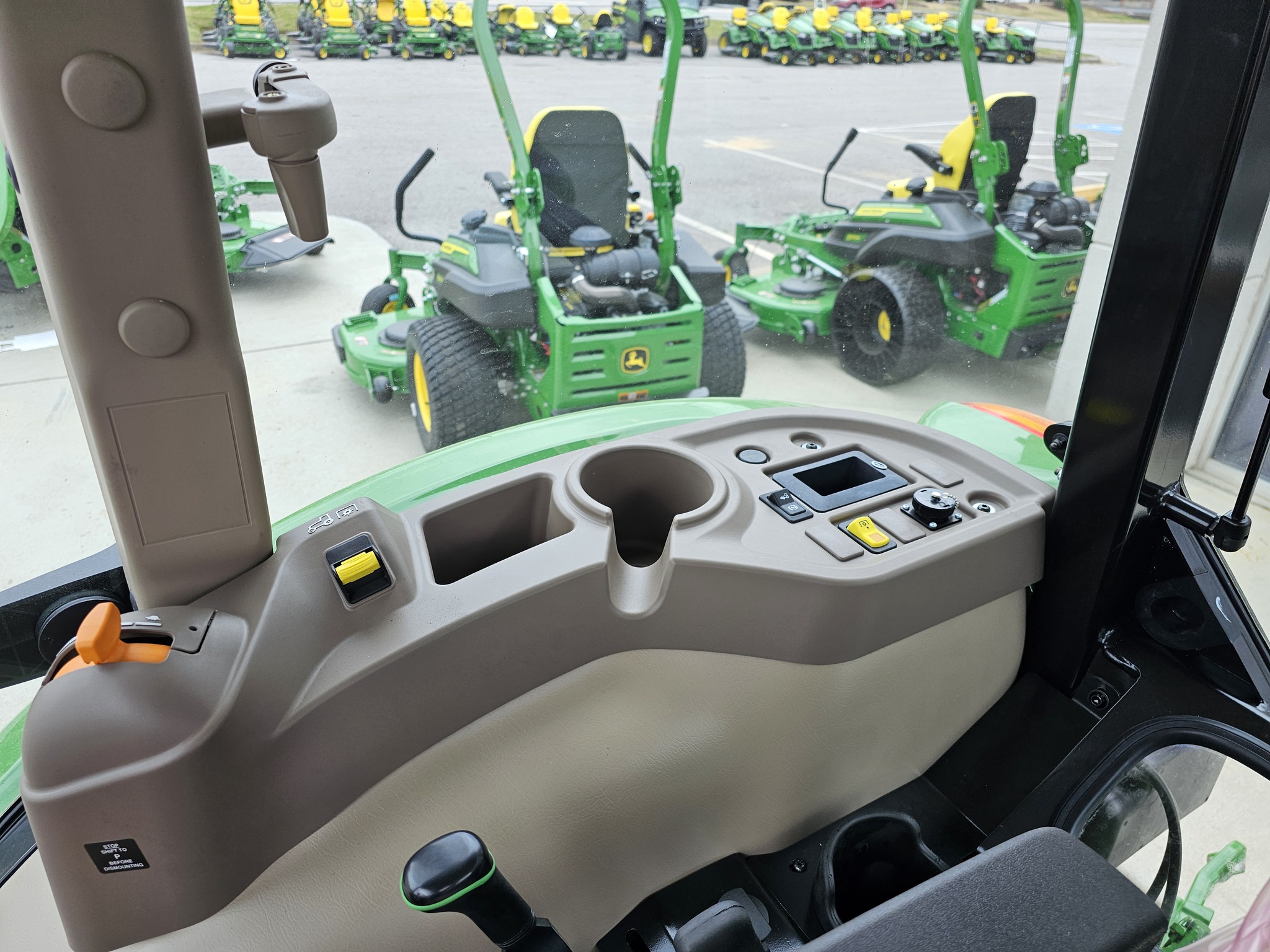 2024 John Deere 5060E Image 12