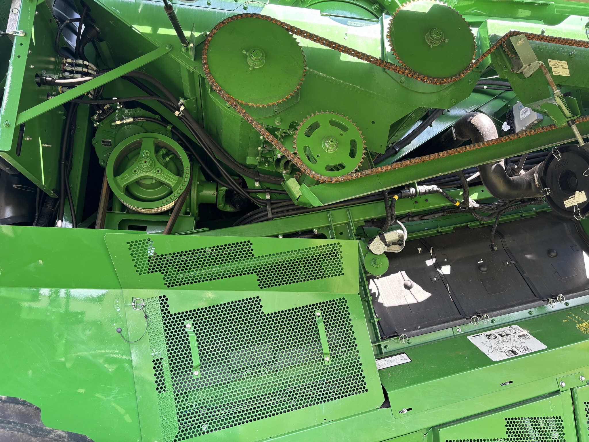 Used 2021 John Deere S770 Combines at Koenig Equipment in Urbana, OH - PhotoXL25