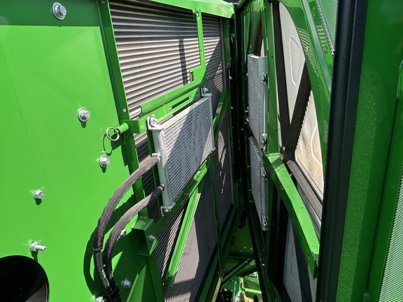 Used 2021 John Deere S770 Combines at Koenig Equipment in Urbana, OH - Photo41