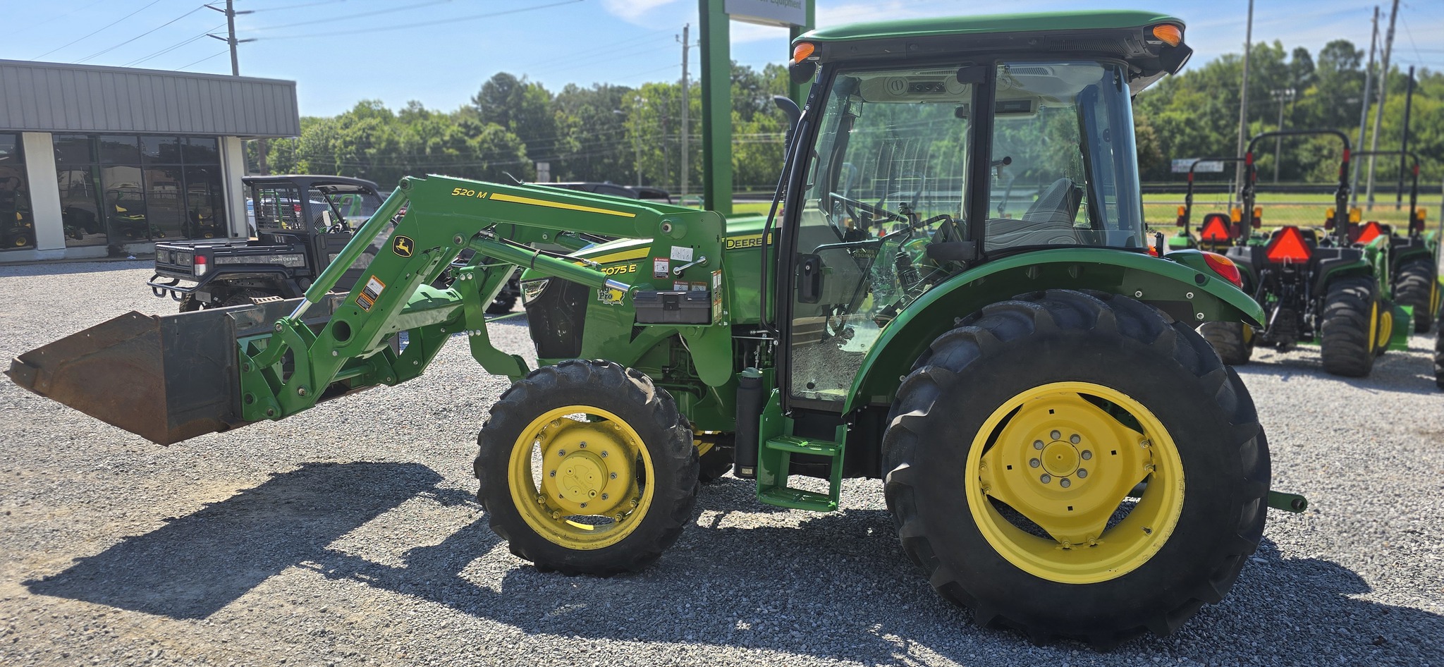 2021 John Deere 5075E