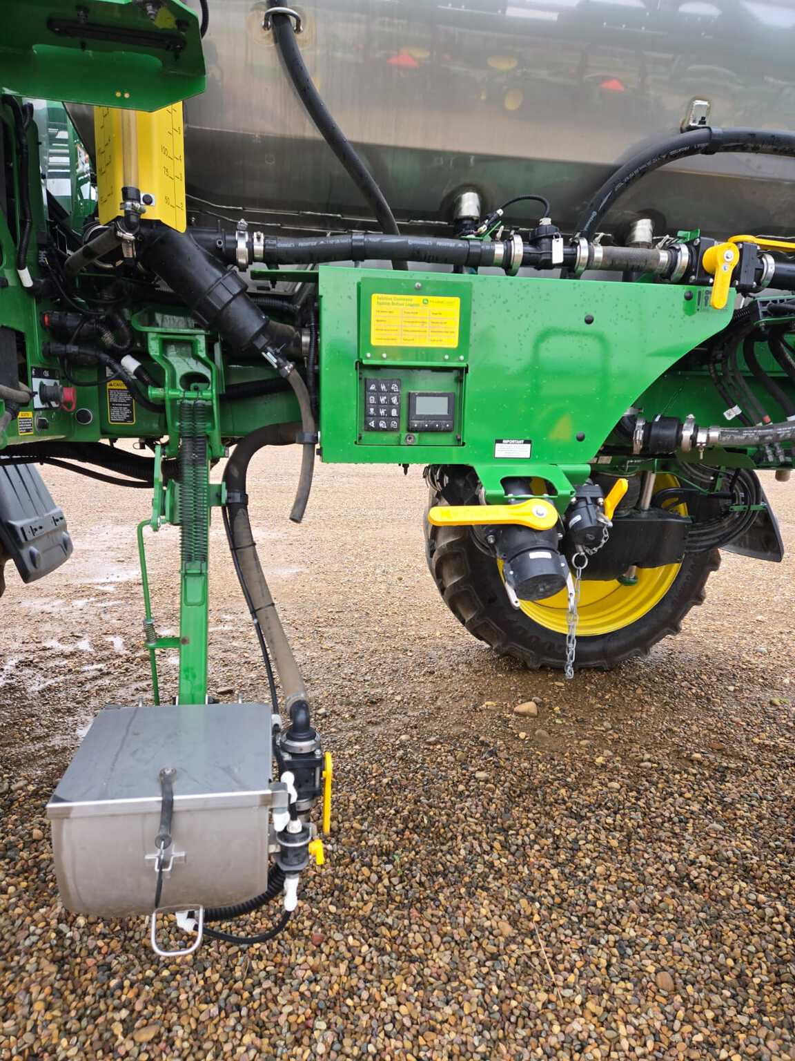 2024 John Deere 412R Image 7