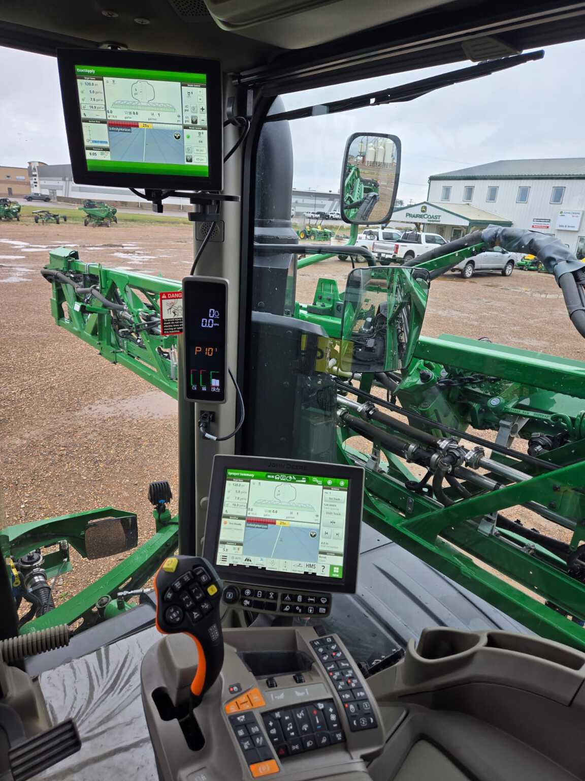 2024 John Deere 412R Image 9