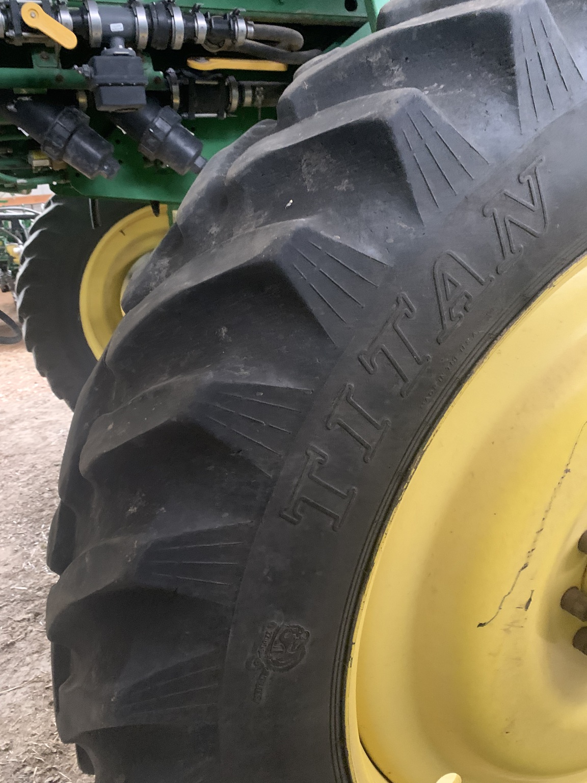 2013 John Deere 4730 Image 11