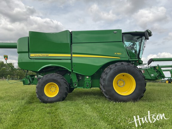Photo of 2024 John Deere S780