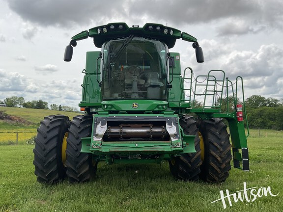 Photo of 2024 John Deere S780