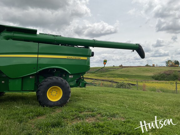 Photo of 2024 John Deere S780