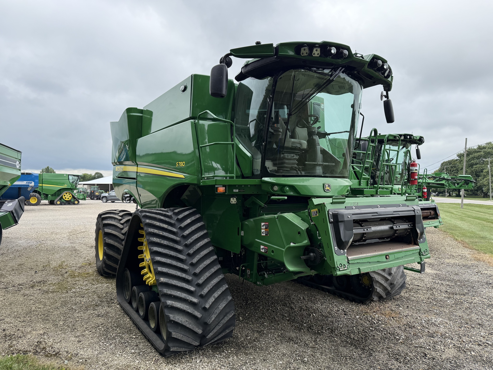 2024 John Deere S780 Image 17