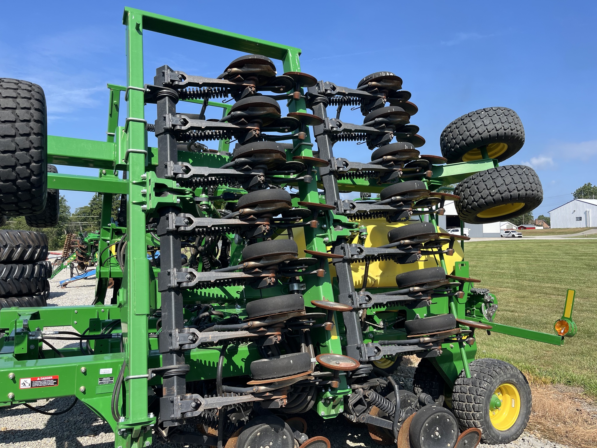 2016 John Deere 1990 Image 4