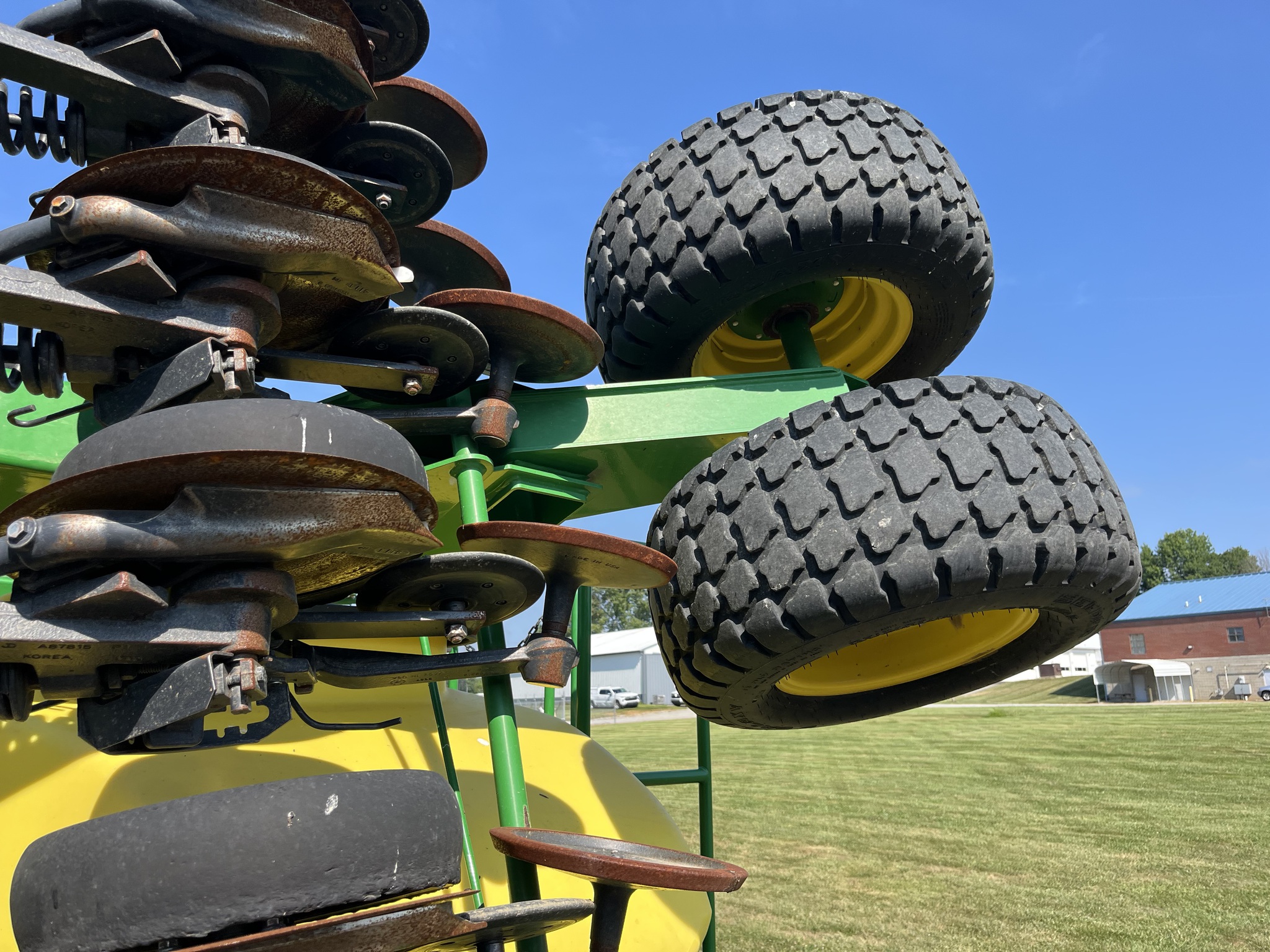 2016 John Deere 1990 Image 8