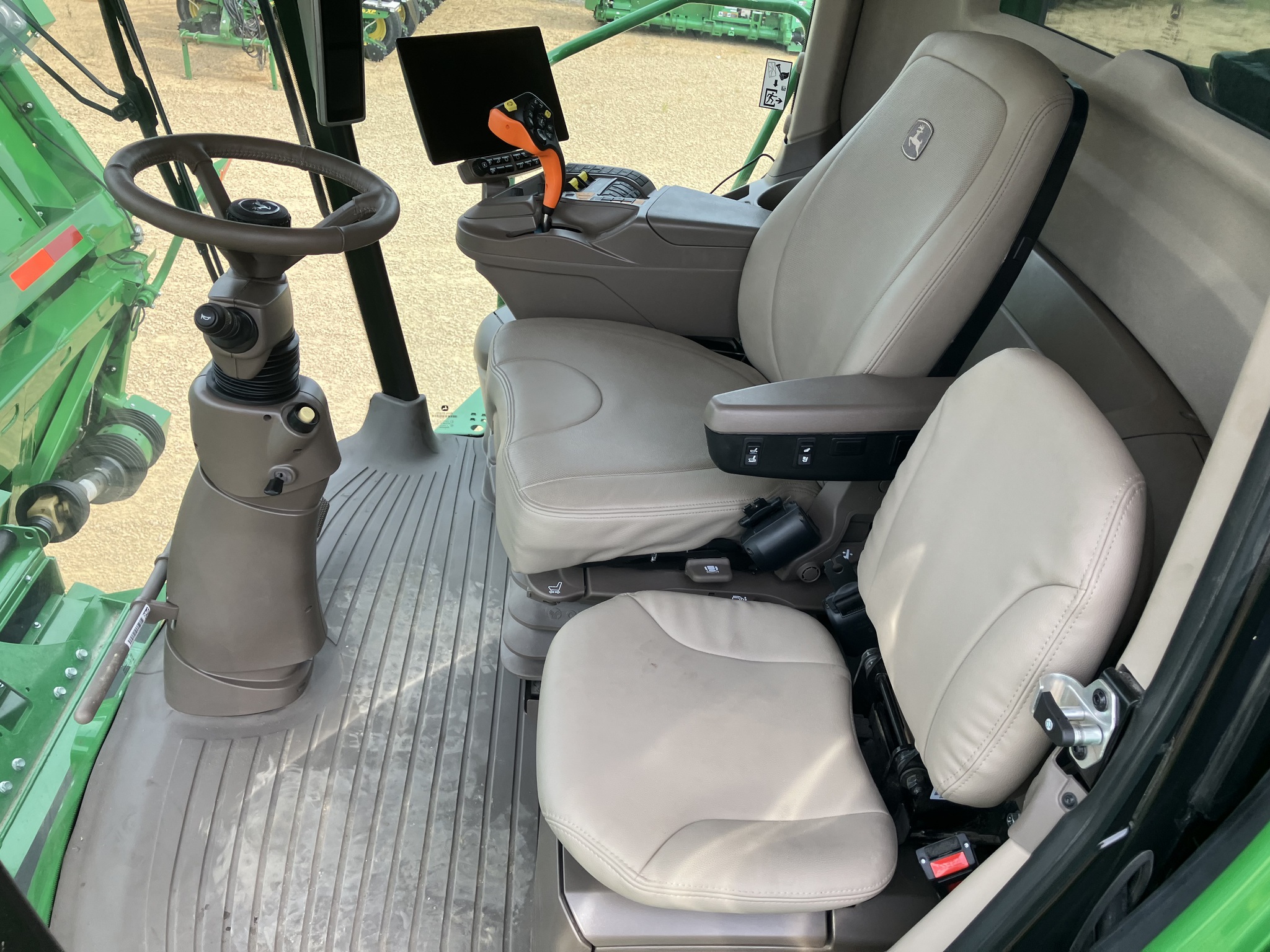 2024 John Deere S780 Image 17