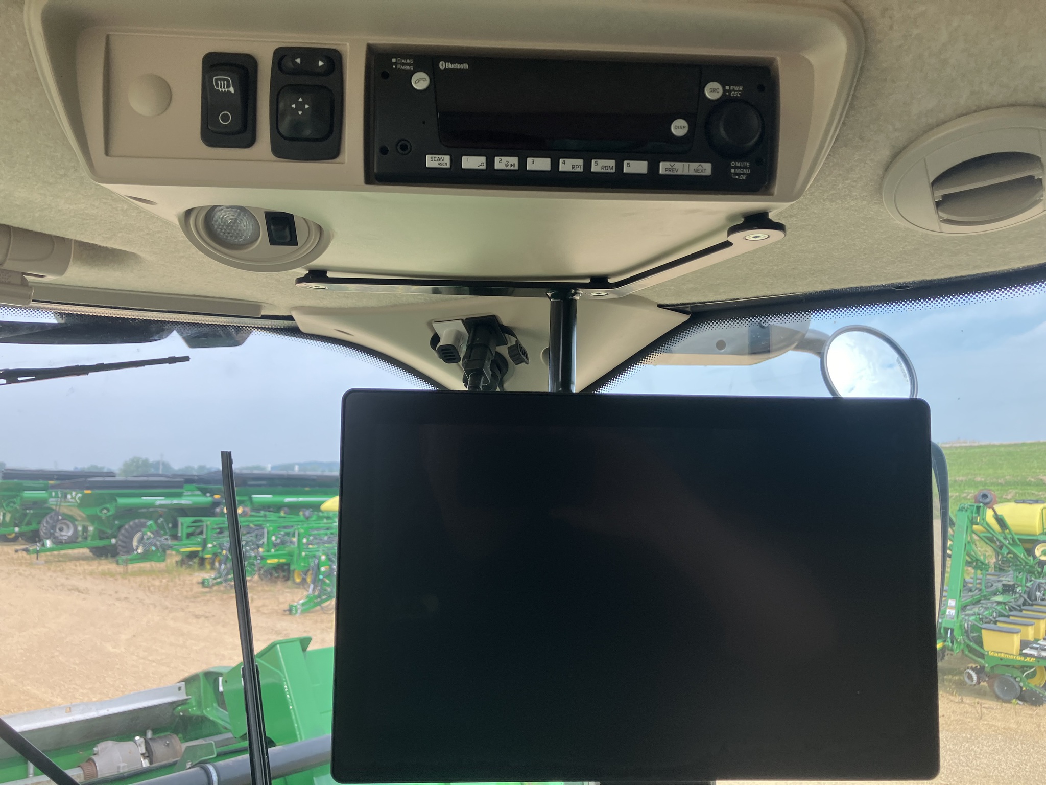 2024 John Deere S780 Image 19