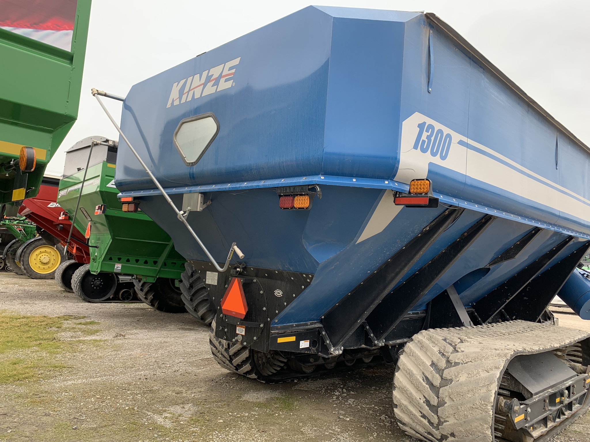  2014 Kinze 1300 at Heritage Tractor in Pittsburg, KS