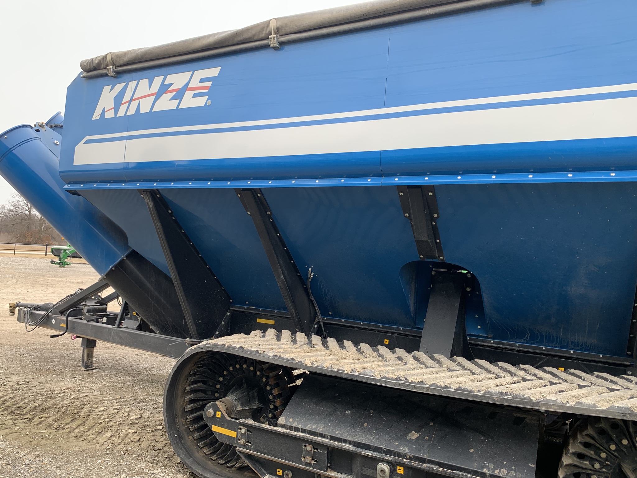  2014 Kinze 1300 at Heritage Tractor in Pittsburg, KS