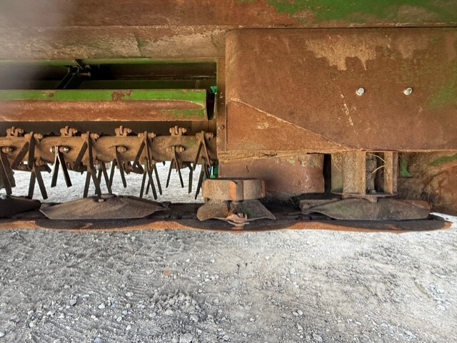 2019 John Deere W235 Image 14
