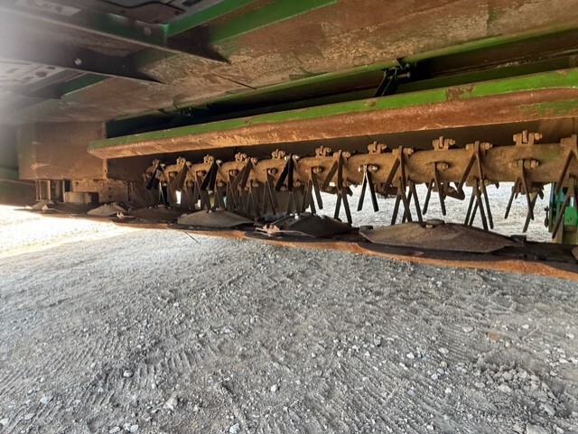 2019 John Deere W235 Image 16
