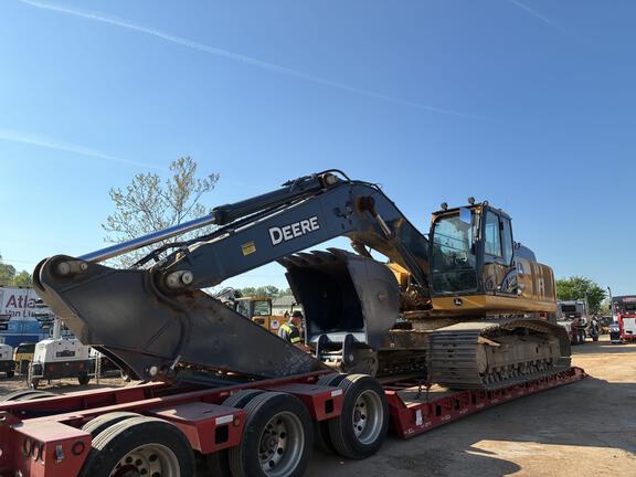 2023 John Deere 350 P-Tier