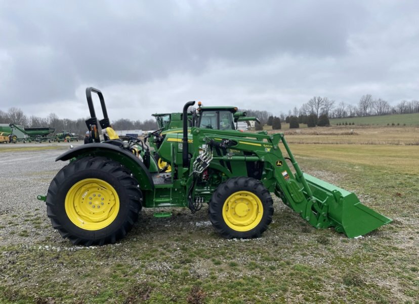2025 John Deere 5075M Image 5