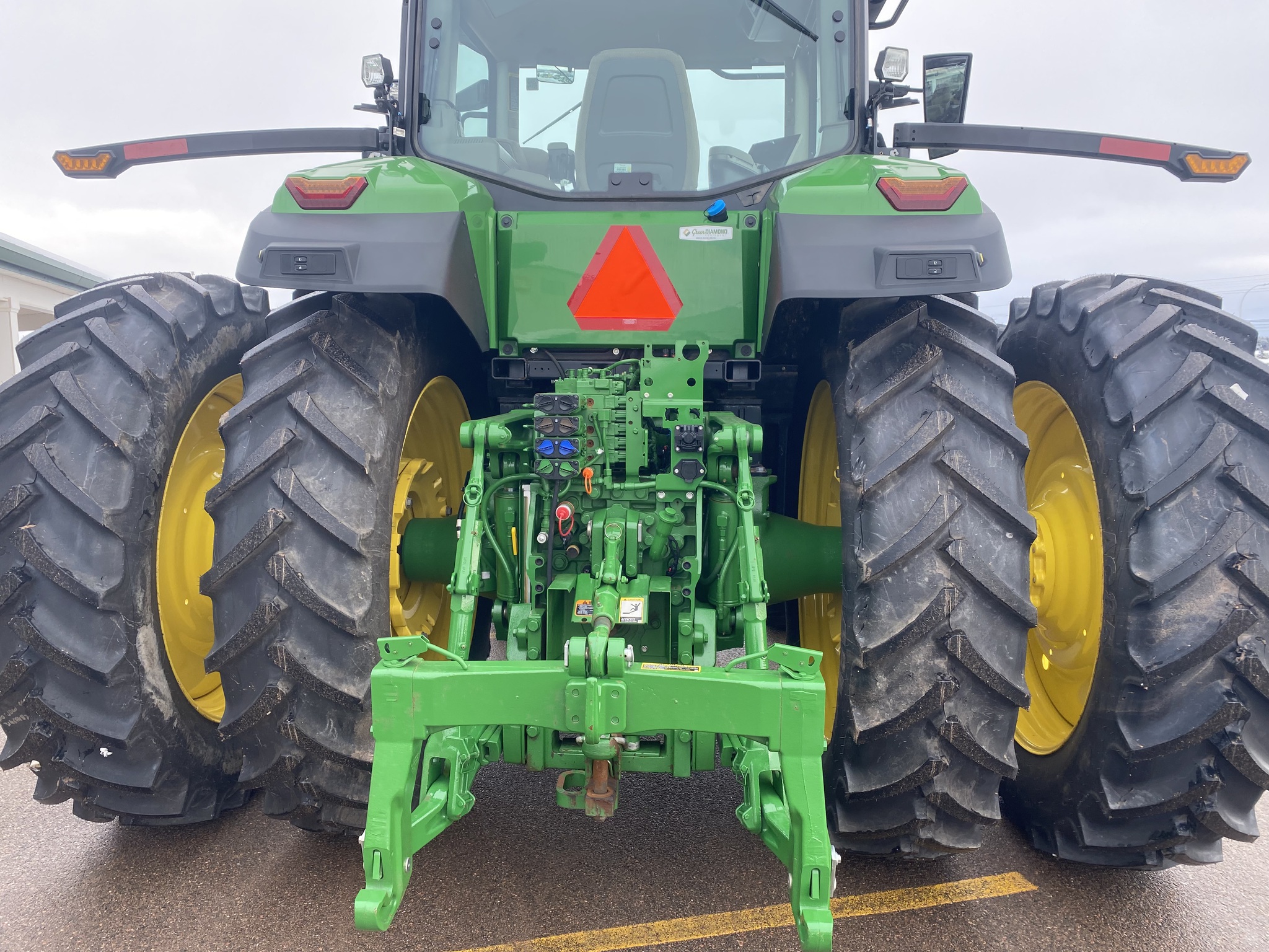 2023 John Deere 7R 210 Image 4