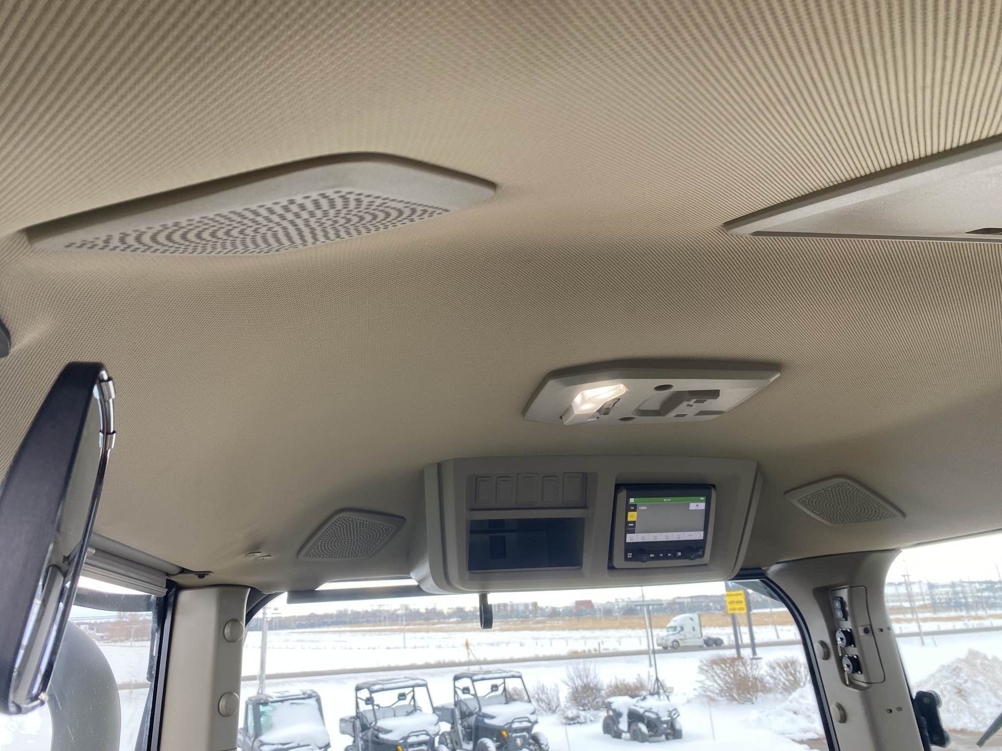 2023 John Deere 7R 210 Image 17