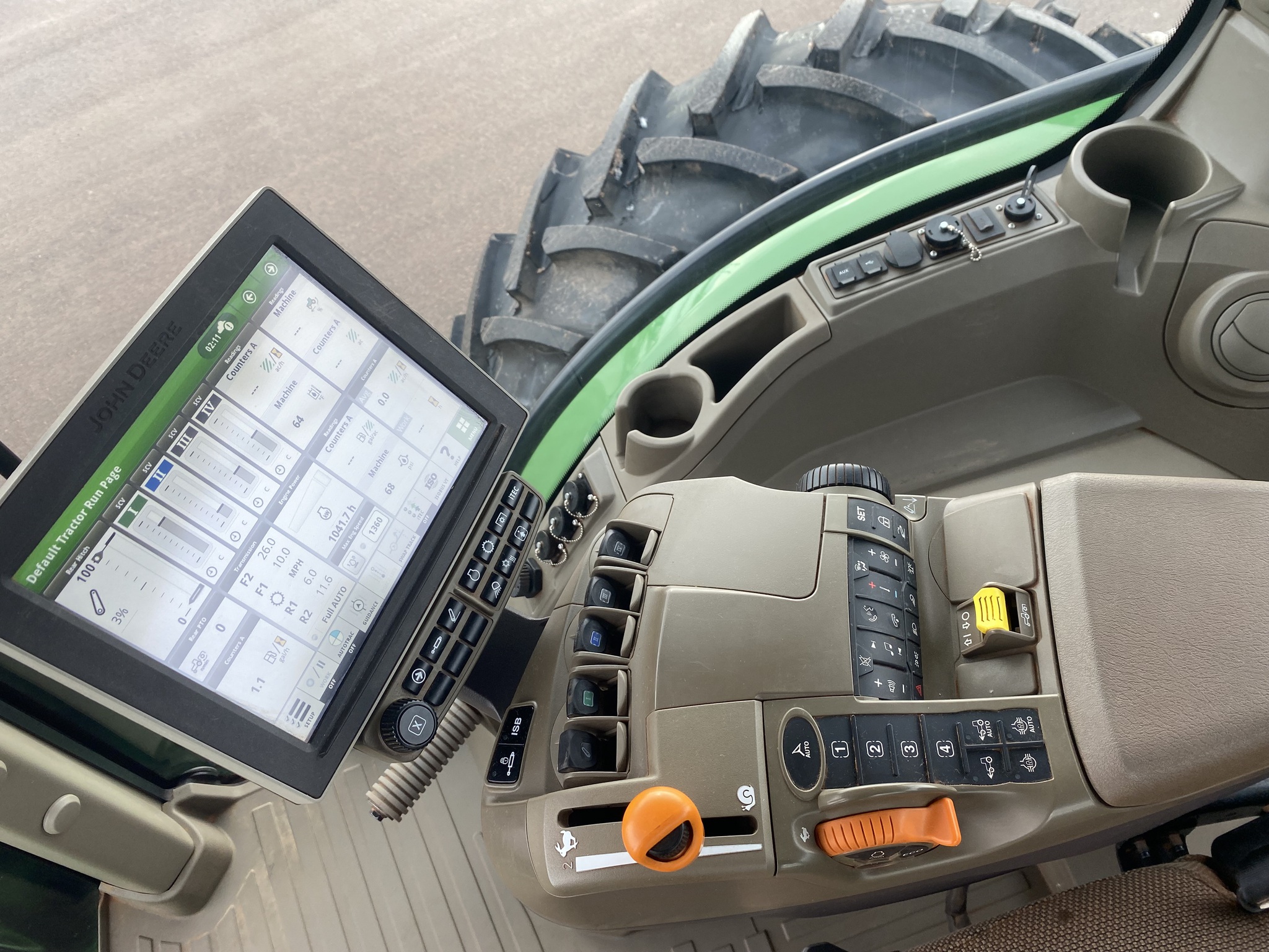 2023 John Deere 7R 210 Image 15