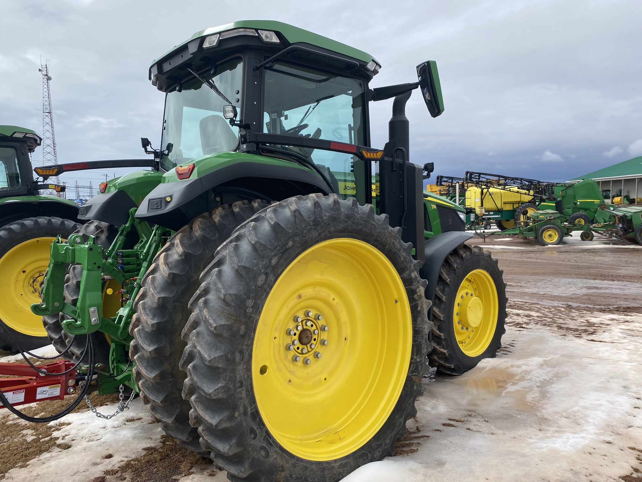 2023 John Deere 7R 210 Image 2