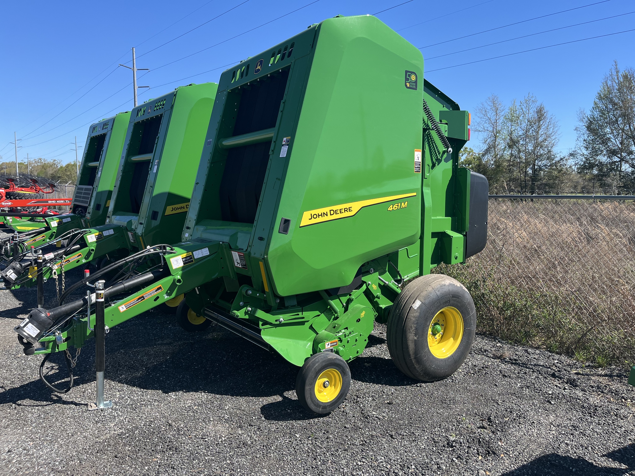 2025 John Deere 461M Round Baler Image 2