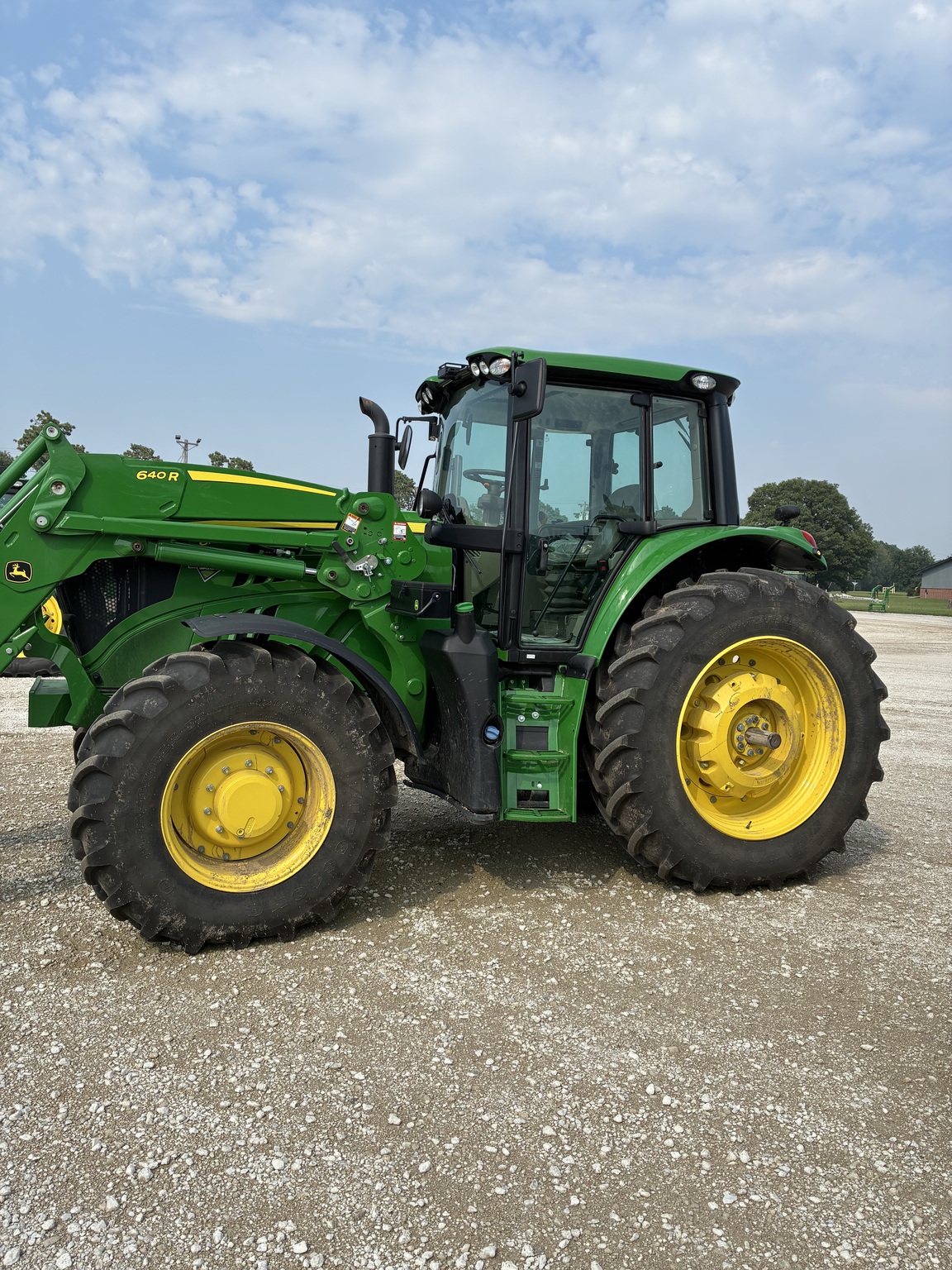 2023 John Deere 6145M Image 4