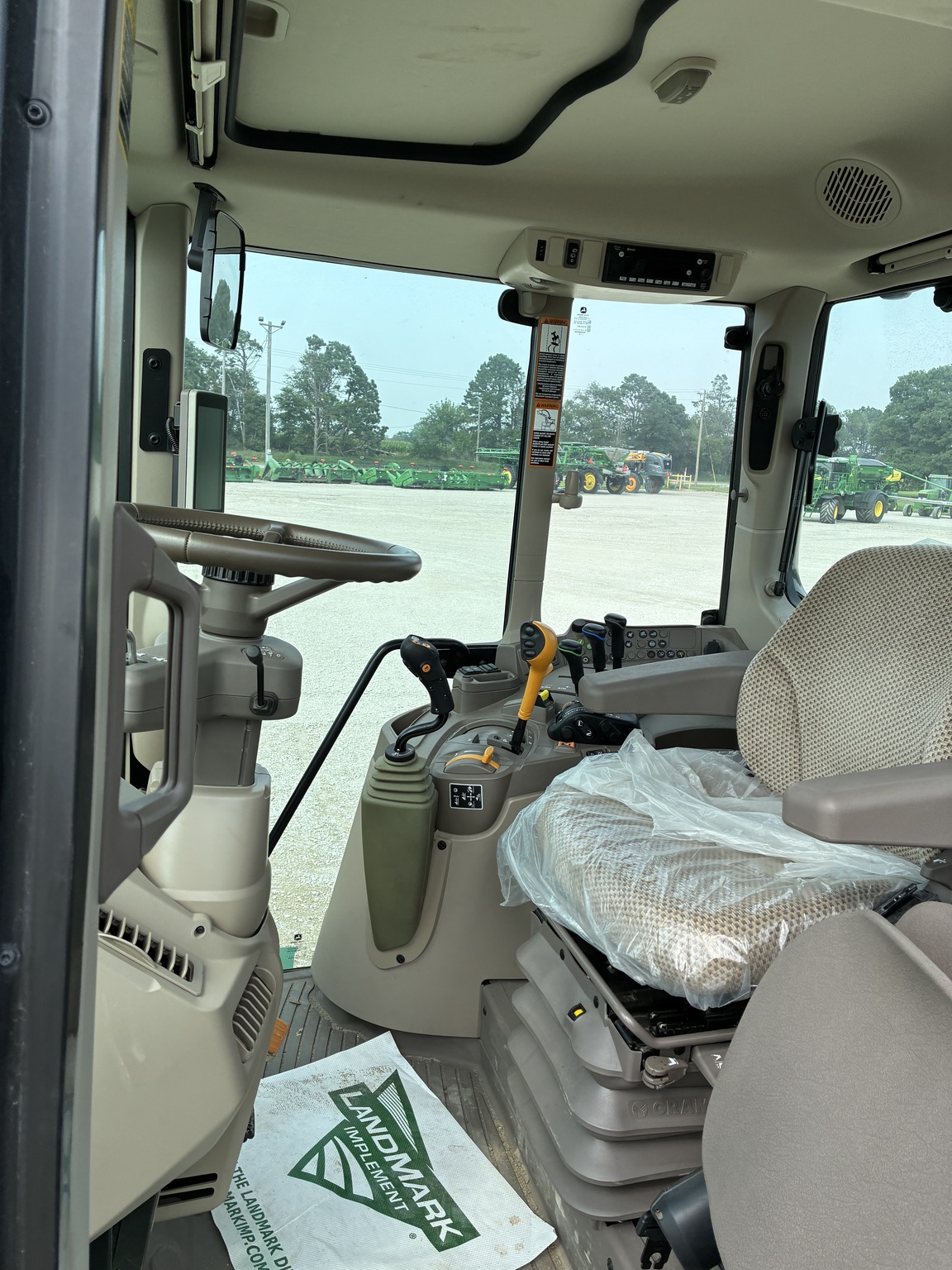 2023 John Deere 6145M Image 9