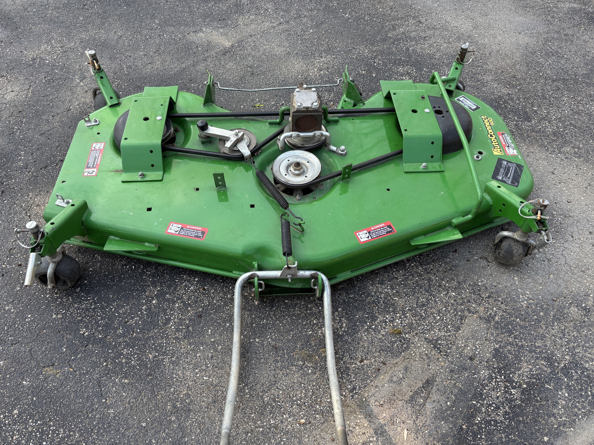 Used 2017 John Deere 1025R Compact Utility Tractors at Koenig Equipment in Germantown, OH - PhotoXL2