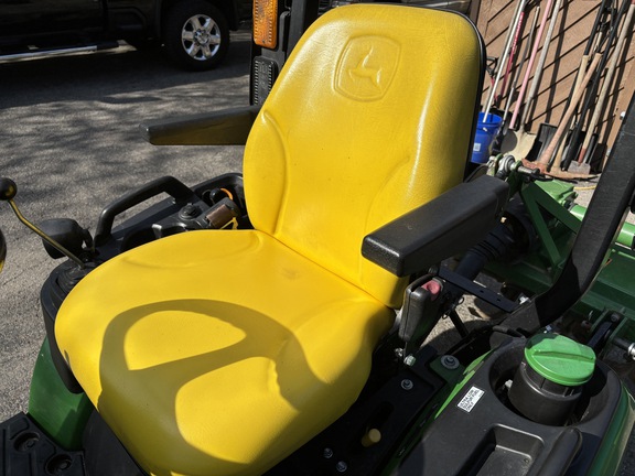 Used 2017 John Deere 1025R Compact Utility Tractors at Koenig Equipment in Germantown, OH - Photo7