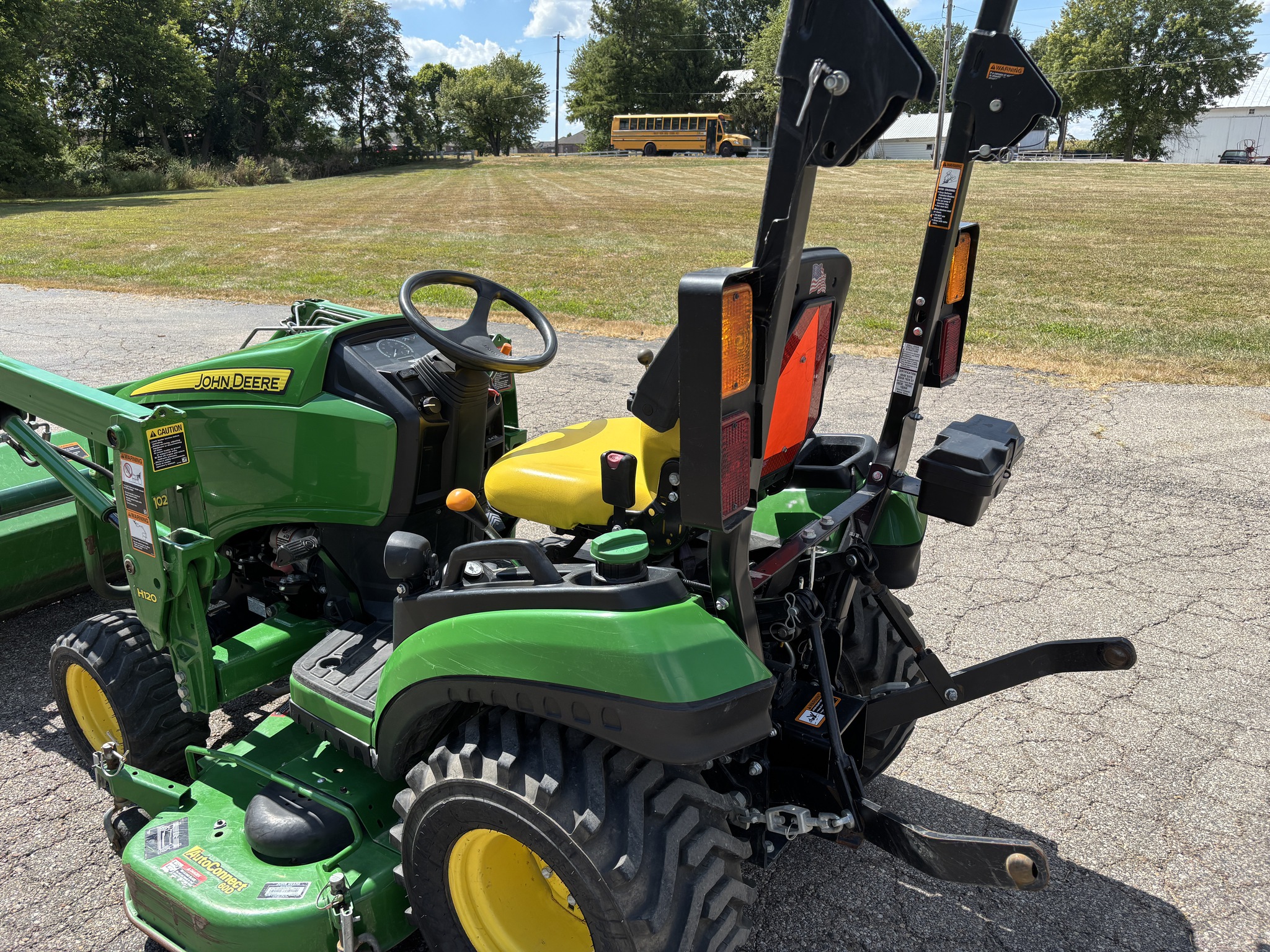 Used 2017 John Deere 1025R Compact Utility Tractors at Koenig Equipment in Germantown, OH - PhotoXL21