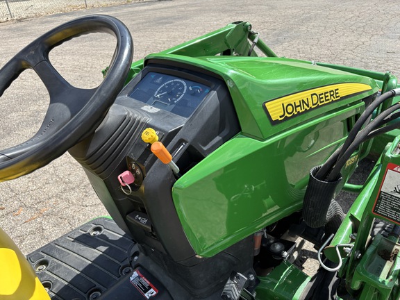 Used 2017 John Deere 1025R Compact Utility Tractors at Koenig Equipment in Germantown, OH - Photo27
