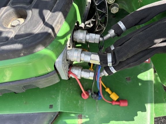 Used 2017 John Deere 1025R Compact Utility Tractors at Koenig Equipment in Germantown, OH - Photo28