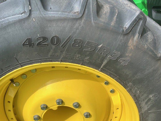 2023 John Deere 8R 340 Image 8