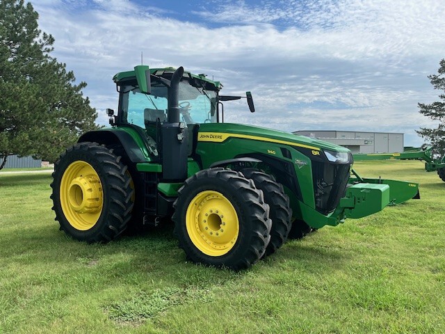 2023 John Deere 8R 340 Image 1
