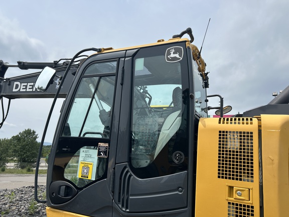 2020 John Deere 135G
