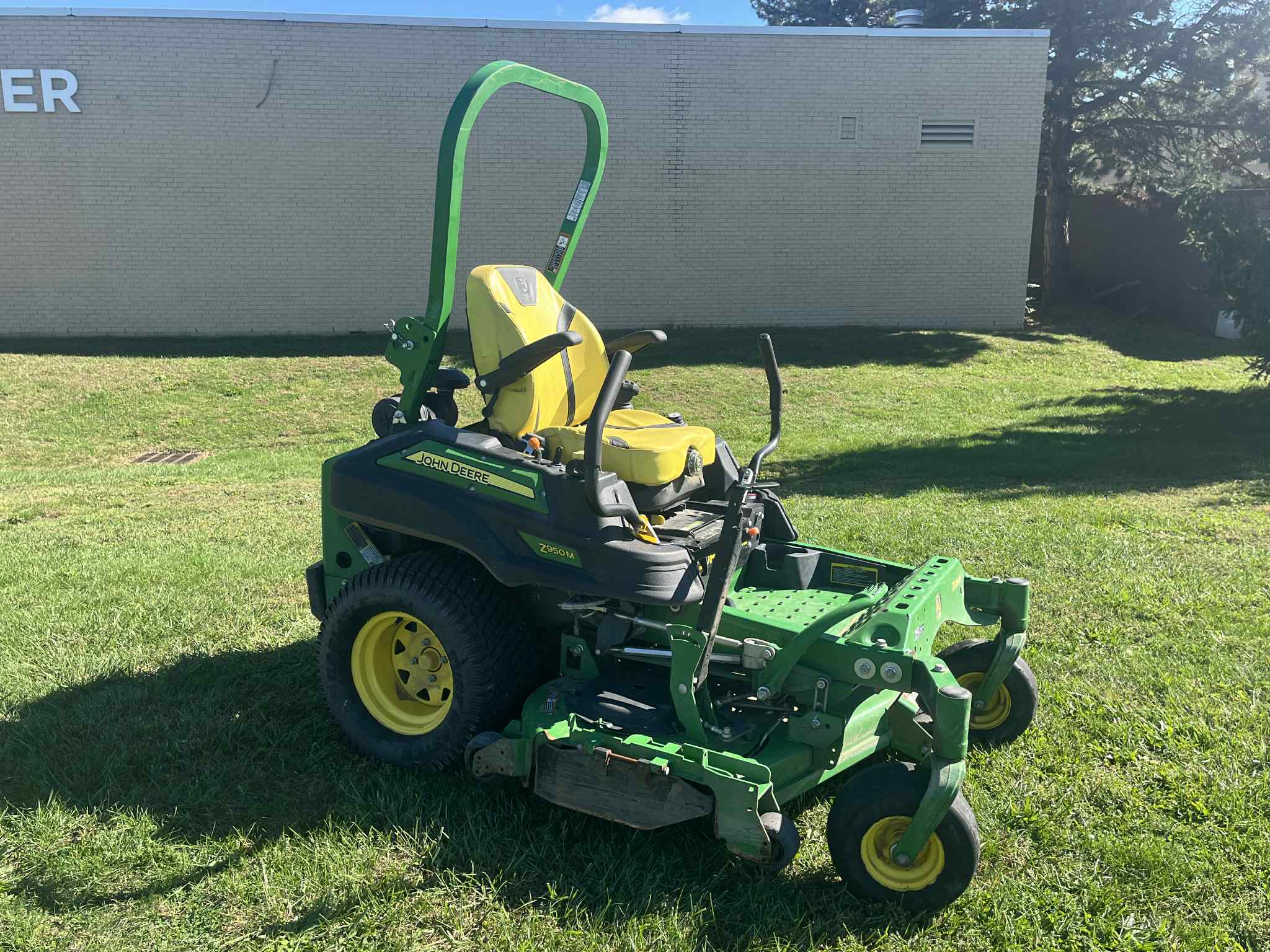 2021 John Deere Z950M Image 3