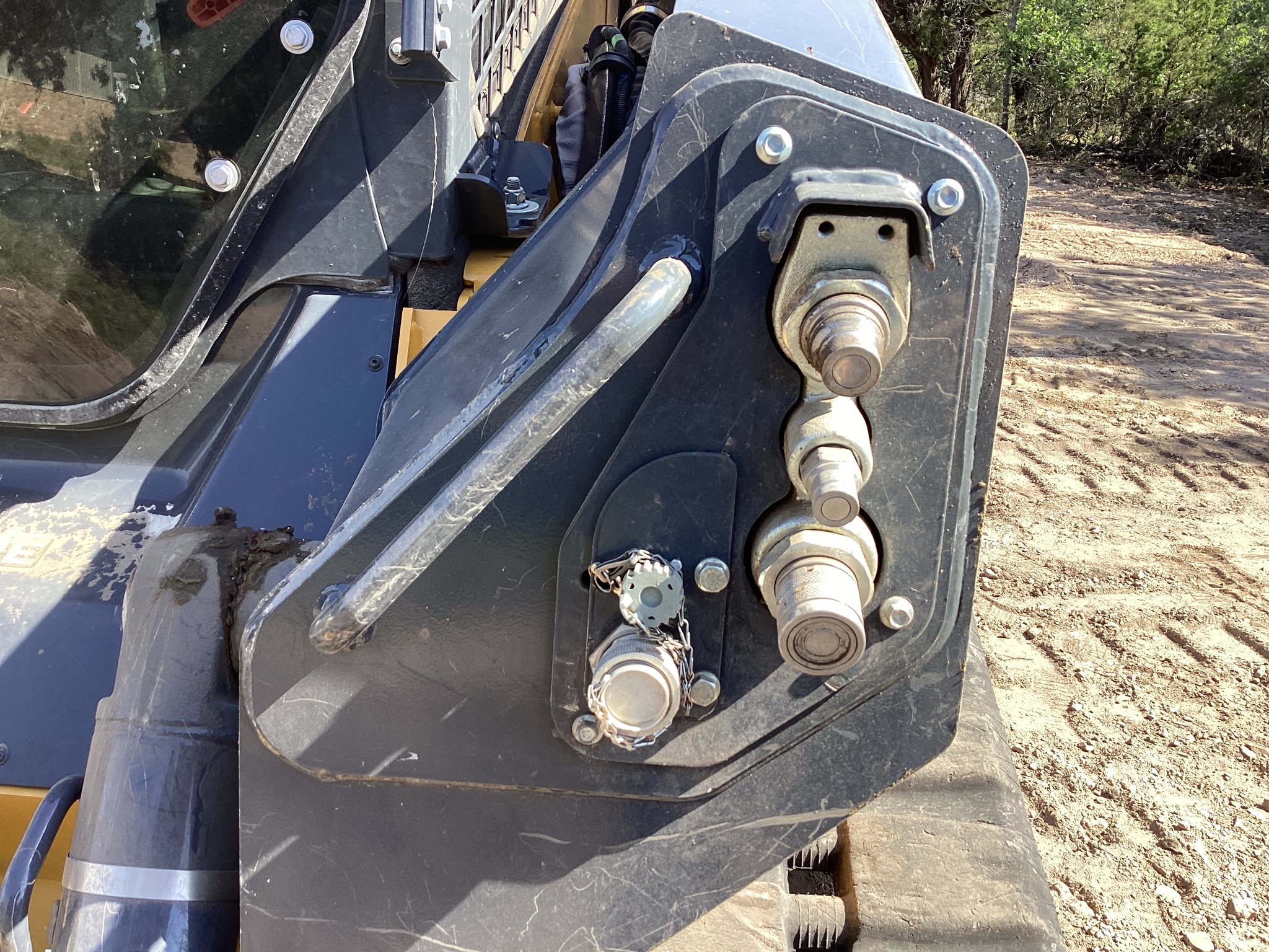2023 John Deere 331G Image 15