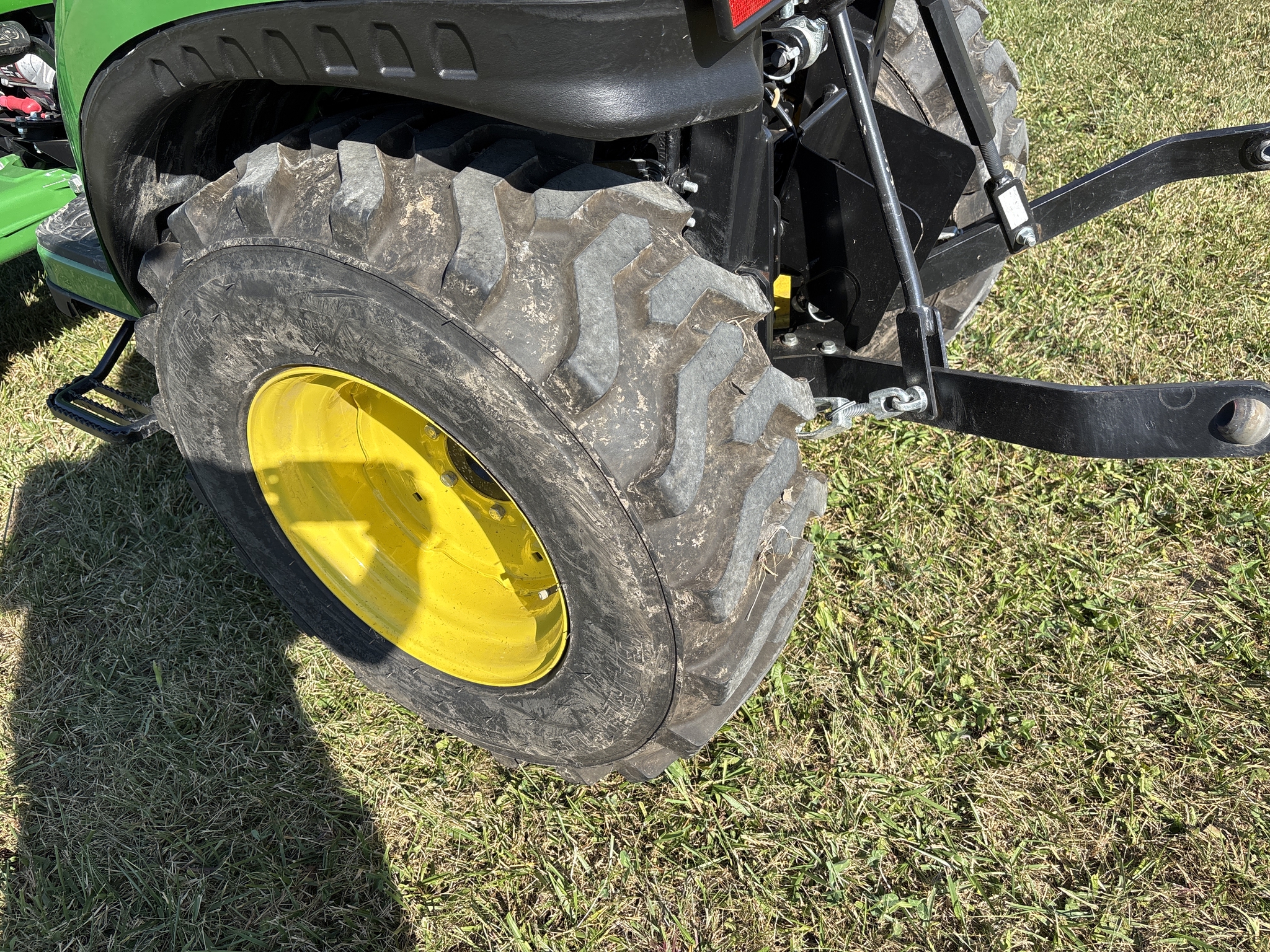 Used 2023 John Deere 2025R Compact Utility Tractors at Koenig Equipment in Urbana, OH - PhotoXL11