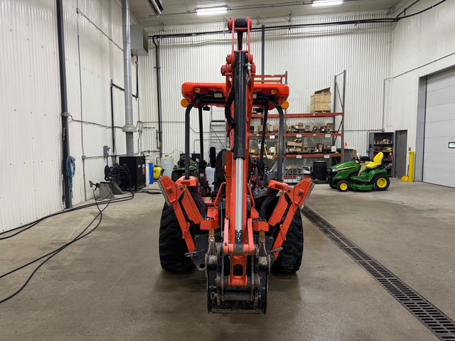 2016 Kubota L47 Image 4