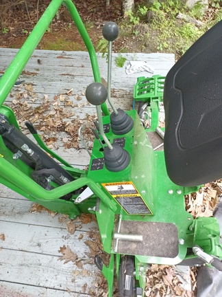 Photo of 2022 John Deere 260B