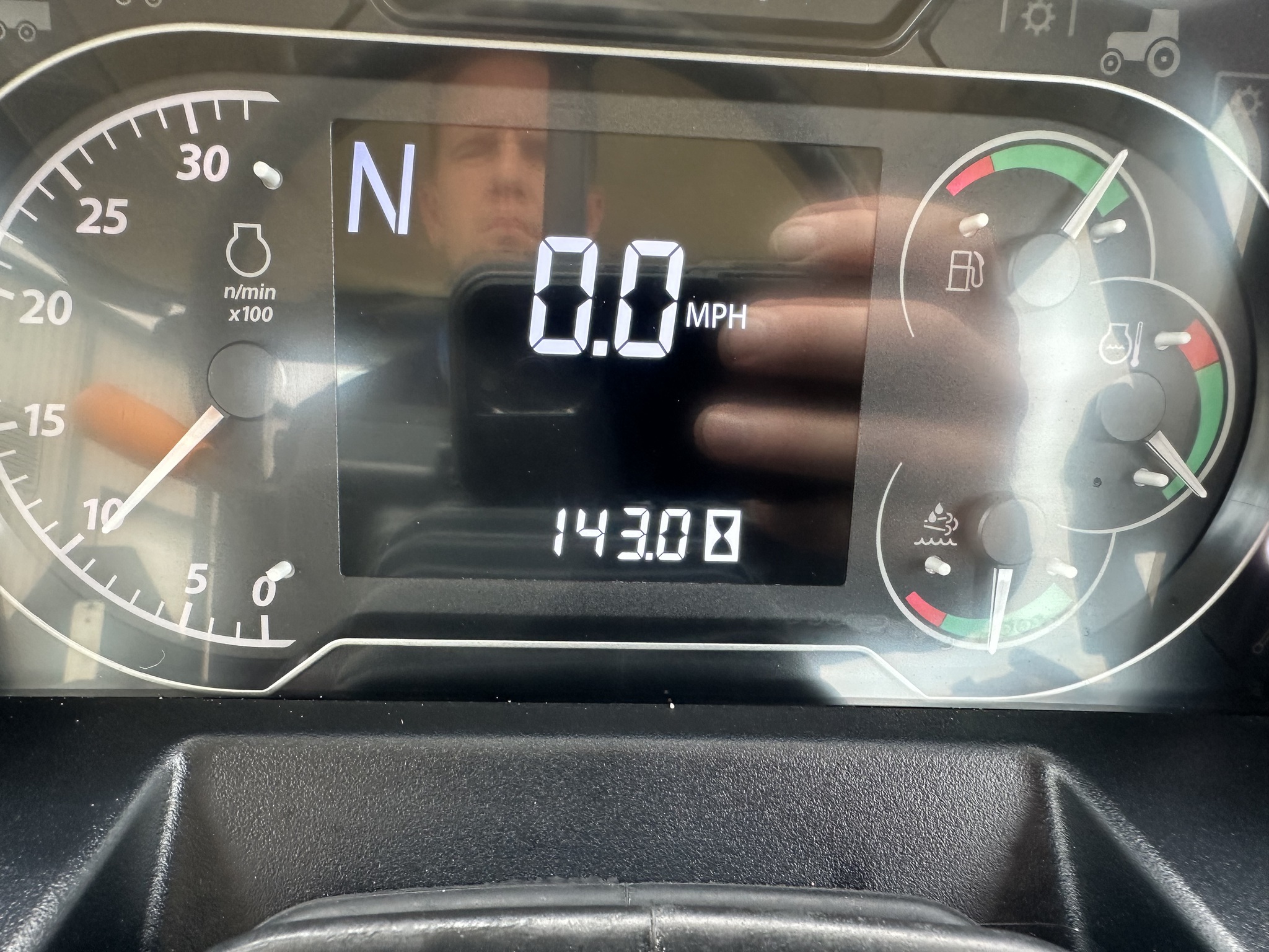 2024 John Deere 6105E Image 11